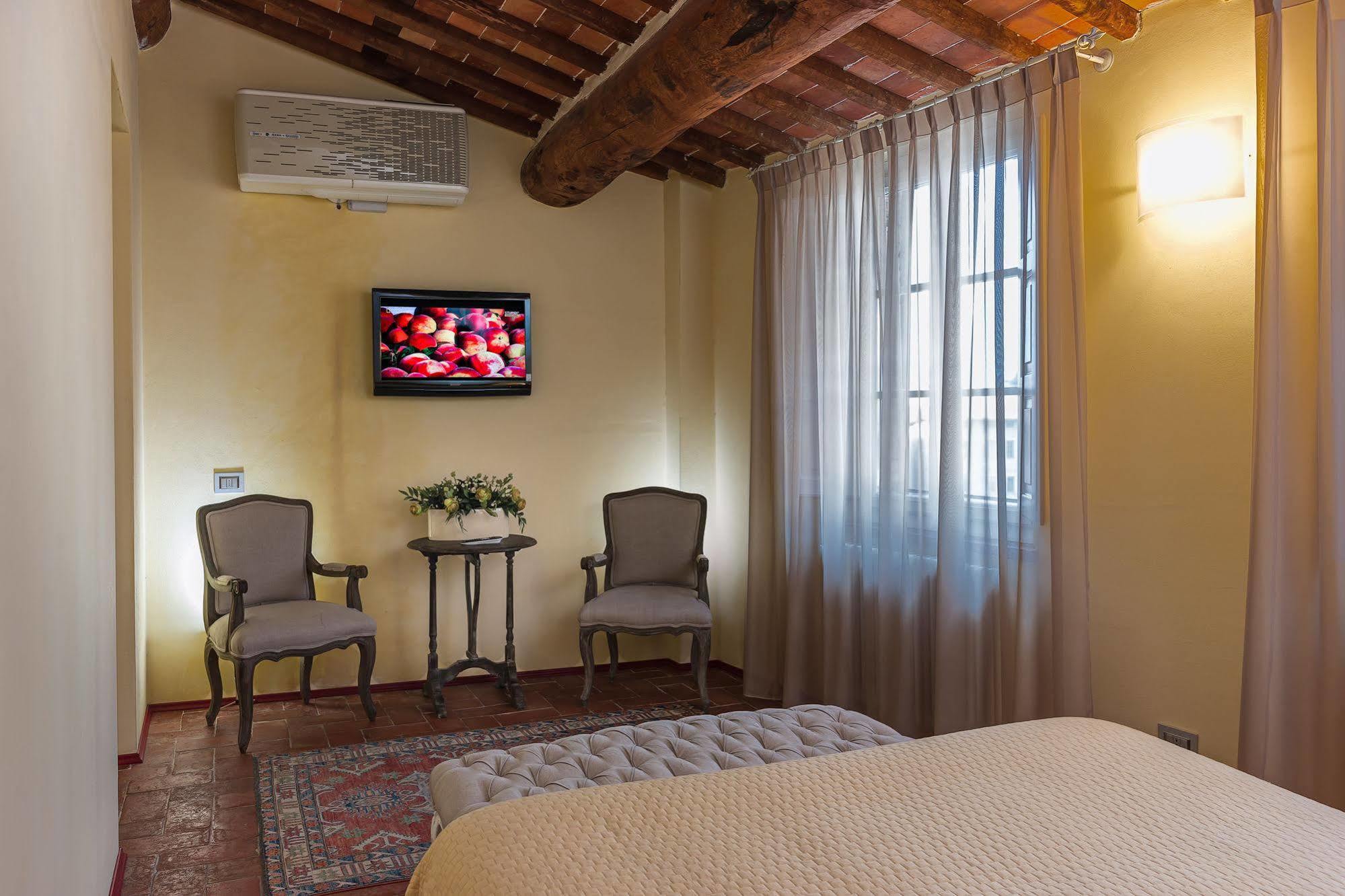 ホテル Antica Residenza Dell'Angelo ルッカ エクステリア 写真