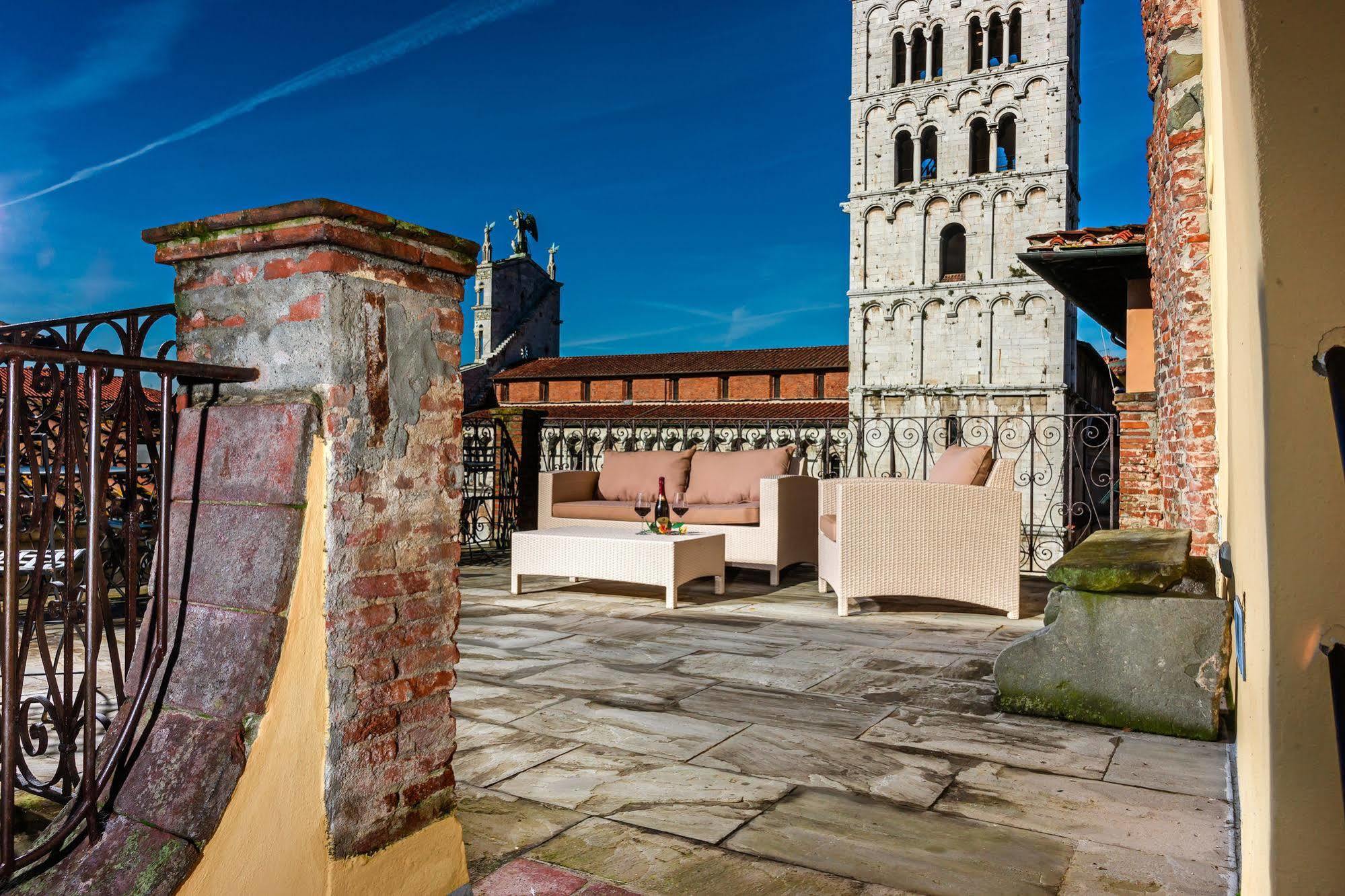 ホテル Antica Residenza Dell'Angelo ルッカ エクステリア 写真